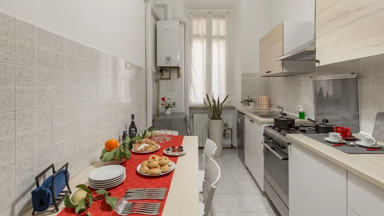 Tailors' Home Sempione - 2 Bedrooms Milano 0*,  Italia